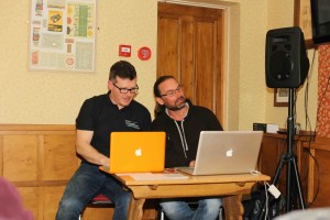 Andy & Pete get techy with the laptops and compare laptop sizes